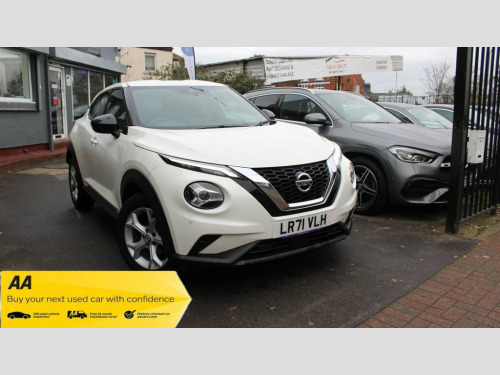 Nissan Juke  1.0 DIG-T N-Connecta SUV 5dr Petrol DCT Auto Euro 