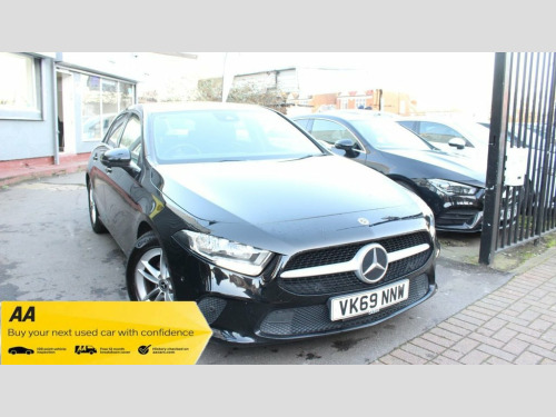 Mercedes-Benz A-Class A180 1.3 A180 SE (Executive) Hatchback 5dr Petrol 7G-DC