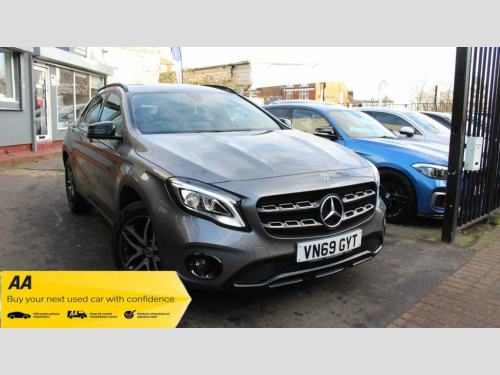 Mercedes-Benz GLA-Class GLA180 1.6 GLA180 GPF Urban Edition SUV 5dr Petrol 7G-DCT