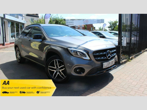 Mercedes-Benz GLA-Class GLA180 1.6 GLA180 GPF Urban Edition SUV 5dr Petrol 7G-DCT