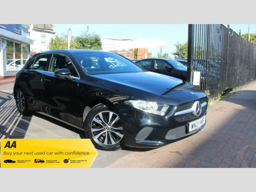 Mercedes-Benz A-Class A180 1.3 A180 SE Hatchback 5dr Petrol 7G-DCT Euro 6 (s/