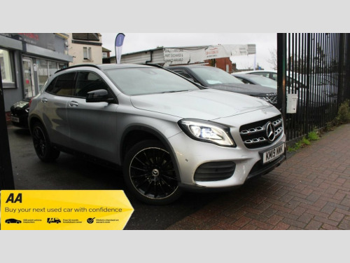 Mercedes-Benz GLA-Class GLA200 1.6 GLA200 AMG Line (Premium Plus) SUV 5dr Petrol  
