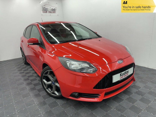 Ford Focus  2.0 ST-2 5d 247 BHP