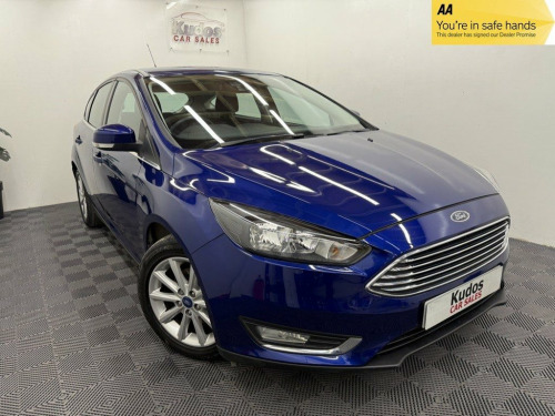 Ford Focus  1.0T EcoBoost Titanium Hatchback 5dr Petrol Manual