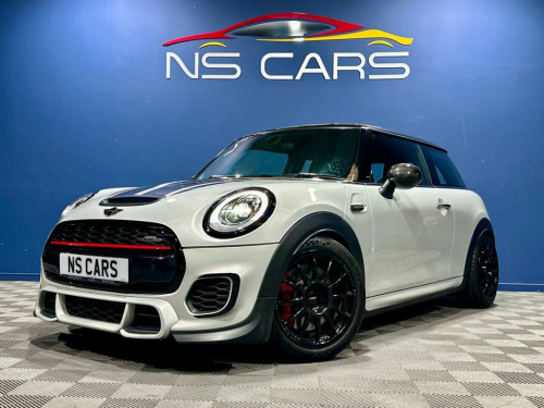 MINI Hatch  2.0L JOHN COOPER WORKS CHALLENGE 3d 228 BHP