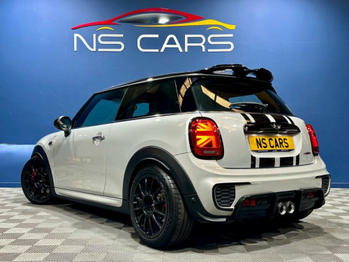 MINI Hatch  2.0L JOHN COOPER WORKS CHALLENGE 3d 228 BHP