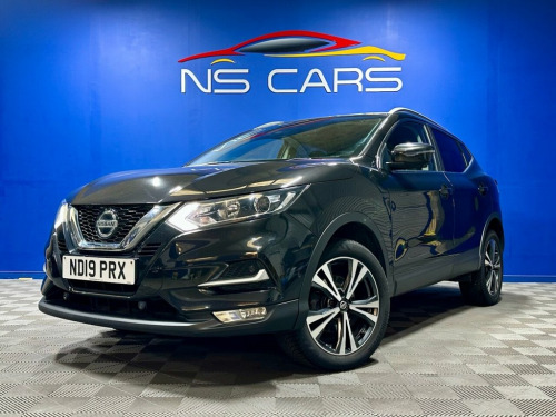Nissan Qashqai  1.3 DIG-T N-Connecta SUV 5dr Petrol Manual Euro 6 