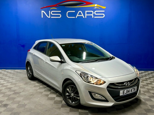 Hyundai i30  1.6 CRDi Blue Drive Active Hatchback 5dr Diesel Ma