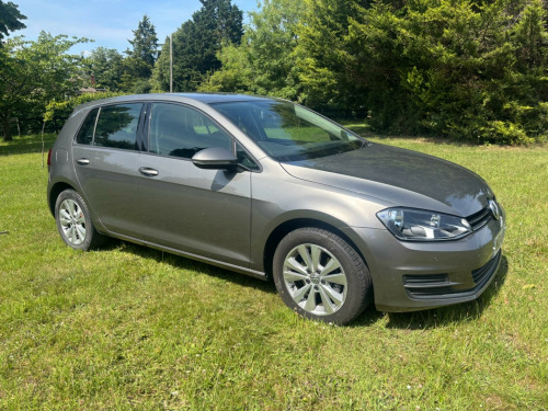 Volkswagen Golf  2.0 TDI BlueMotion Tech SE DSG Euro 5 (s/s) 5dr