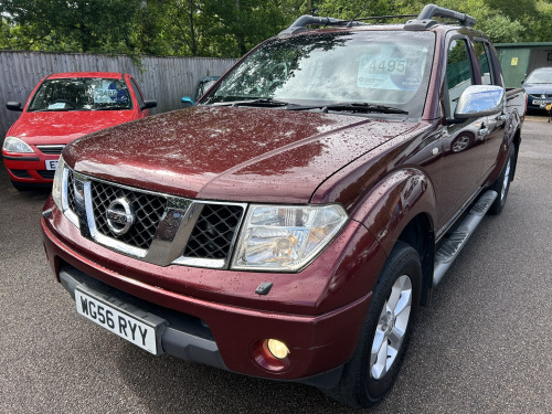Nissan Navara  Double Cab Pick Up Outlaw 2.5dCi 169 4WD