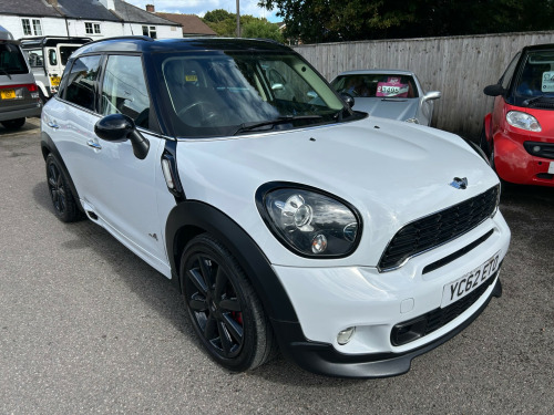 MINI Countryman  2.0 Cooper SD SUV 5dr Diesel Manual ALL4 Euro 5 (s/s) (143 ps)