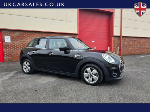 MINI Hatch  1.5 Cooper Classic Euro 6 (s/s) 5dr