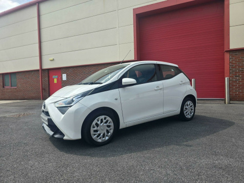 Toyota AYGO  1.0 VVT-i x-play Euro 6 5dr