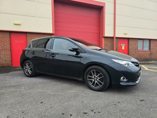 Toyota Auris  1.6 V-Matic Icon Plus Euro 5 5dr