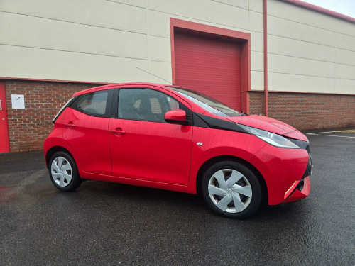 Toyota AYGO  1.0 VVT-i x-play x-shift Euro 5 5dr Euro 5