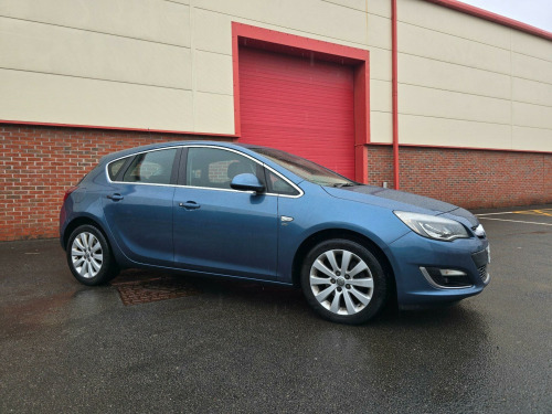 Vauxhall Astra  2.0 CDTi ecoFLEX Elite Euro 5 (s/s) 5dr