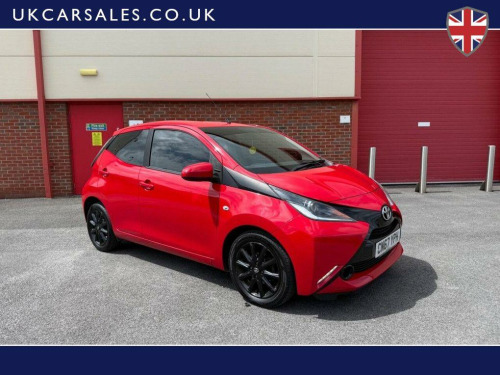 Toyota AYGO  1.0 VVT-i x-play x-shift Euro 6 5dr