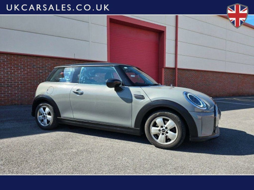 MINI Hatch  1.5 Cooper Classic Euro 6 (s/s) 3dr