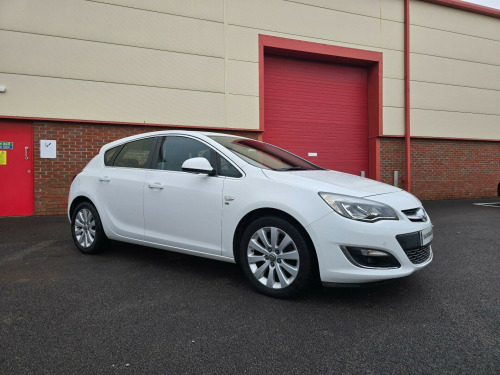 Vauxhall Astra  2.0 CDTi ecoFLEX Elite Euro 5 (s/s) 5dr 