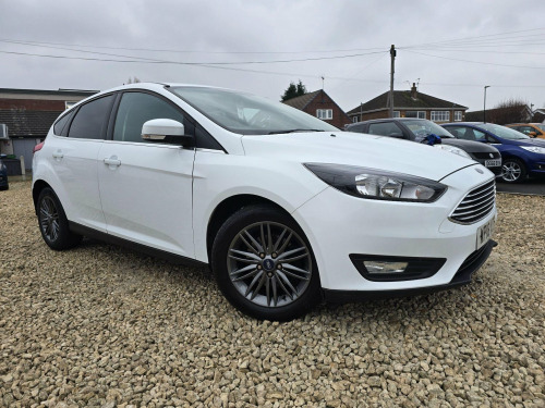 Ford Focus  1.0T EcoBoost Zetec Edition Euro 6 (s/s) 5dr