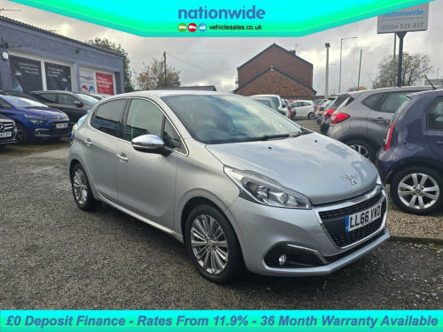 Peugeot 208  1.2 PureTech Allure Hatchback 5dr Petrol Manual Eu