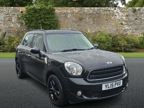 MINI Countryman  2.0 Cooper D SUV 5dr Diesel Auto Euro 5 (112 ps) 