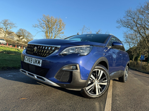 Peugeot 3008 Crossover  BLUEHDI S/S ALLURE 5-Door