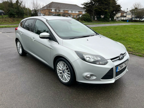 Ford Focus  1.0T EcoBoost Zetec Euro 5 (s/s) 5dr 