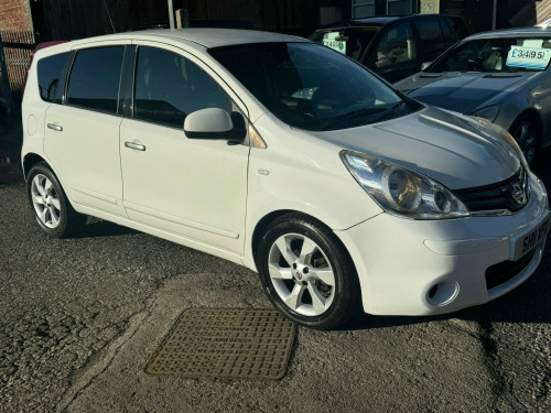 Nissan Note  1.6 Tekna 5dr Auto