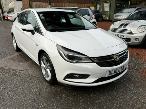 Vauxhall Astra  1.4i 16V SRi 5dr