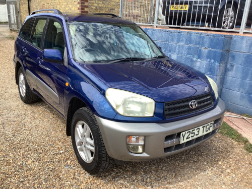 Toyota RAV4 2.0 GX 3dr Auto