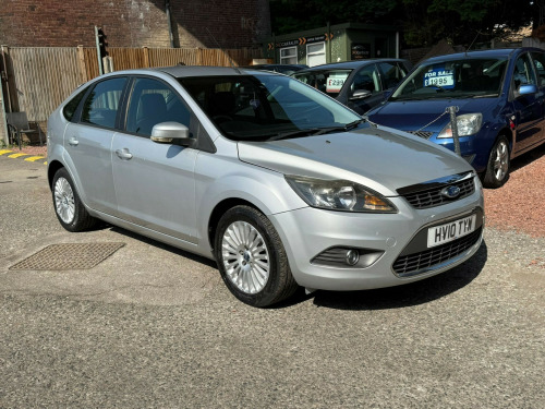 Ford Focus  1.6 Titanium 5dr Auto