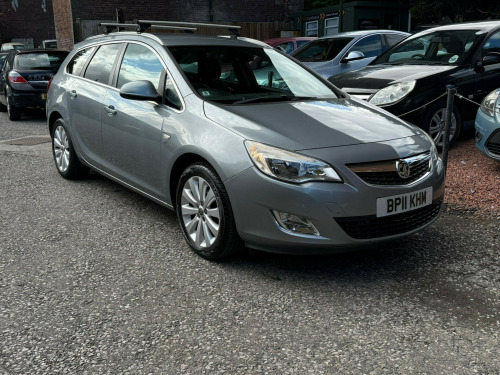 Vauxhall Astra  1.6 16V SE Sports Tourer 5dr Petrol Manual Euro 5 (115 ps)