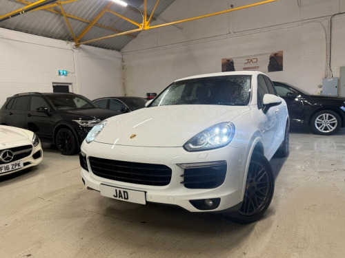 Porsche Cayenne  3.0 TD V6 Platinum Edition SUV 5dr Diesel Tiptroni