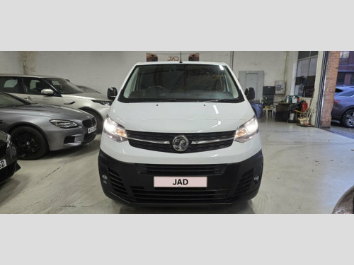 Vauxhall Vivaro  2.0 Turbo D 3100 Dynamic Panel Van 6dr Diesel Manu 