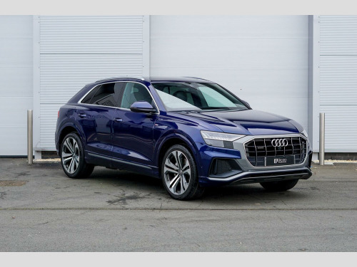 Audi Q8  3.0 TDI V6 50 S line