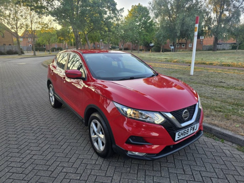 Nissan Qashqai  1.3 DIG-T Acenta Premium SUV 5dr Petrol Manual Eur