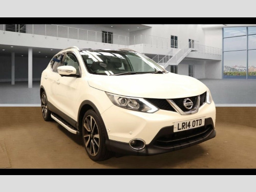 Nissan Qashqai  1.6 dCi Tekna SUV 5dr Diesel XTRON 2WD Euro 5 (s/s