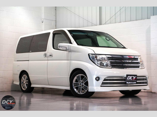 Nissan Elgrand  RIDER 3.5L 8 SEATER
