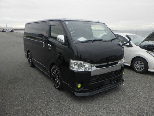 Toyota Hi-Ace  3.0l turbo diesel Mpv /Van /Camper van