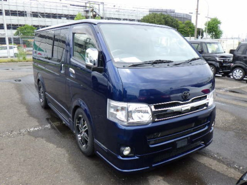 Toyota Hi-Ace  3.0l Tdi  4wd Van Camper