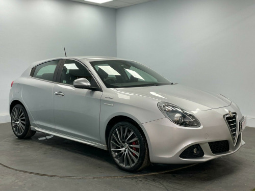 Alfa Romeo Giulietta  2.0 JTDM-2 Sportiva TCT Euro 5 (s/s) 5dr