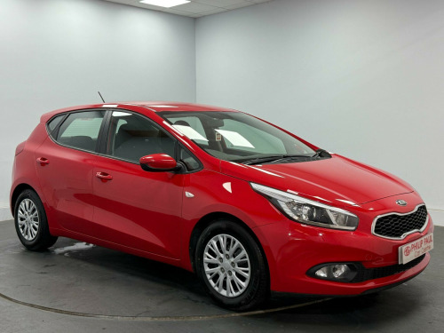 Kia ceed  1.4 CRDi 1 Euro 5 5dr