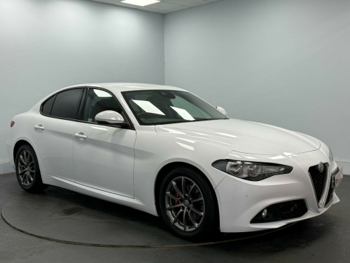 Alfa Romeo Giulia  2.0T Super Auto Euro 6 (s/s) 4dr 