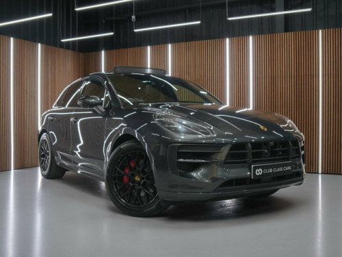 Porsche Macan  2.9 GTS PDK 5d 375 BHP HUGE SPEC INCLUDING PAN ROO