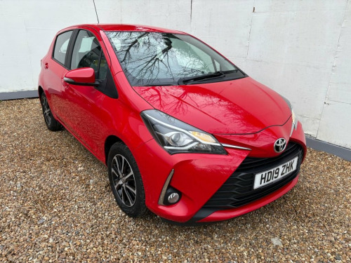 Toyota Yaris  1.5 VVT-i Icon Tech Hatchback 5dr Petrol Manual Eu