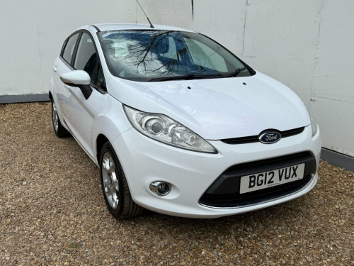 Ford Fiesta  1.25 Zetec Hatchback 5dr Petrol Manual (129 g/km, 