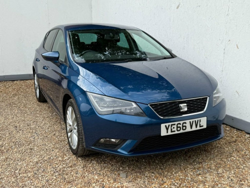 SEAT Leon  1.6 TDI SE Dynamic Technology Hatchback 5dr Diesel