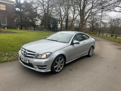 Mercedes-Benz C-Class C220 2.1 C220 CDI BlueEfficiency AMG Sport