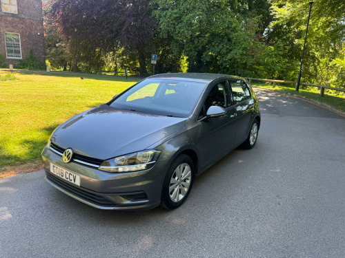 Volkswagen Golf 1.6 TDI S